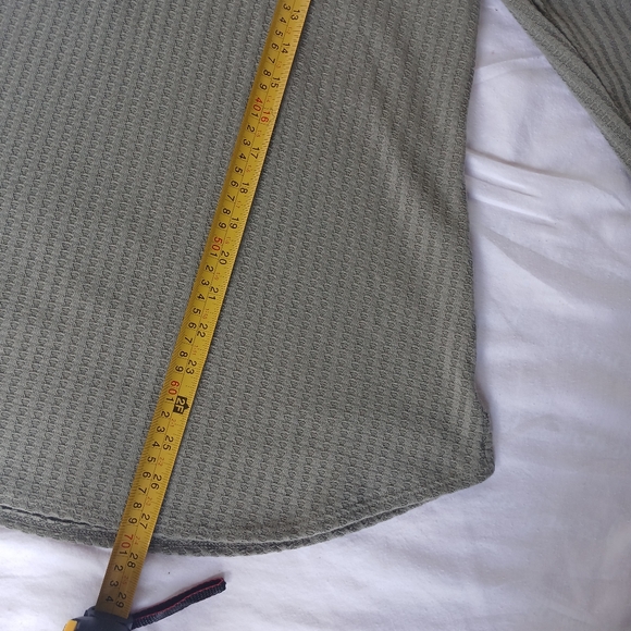 Chaser Women's Long Sleeve Waffle Knit Thermal Top Green Size Large - Picture 8 of 14